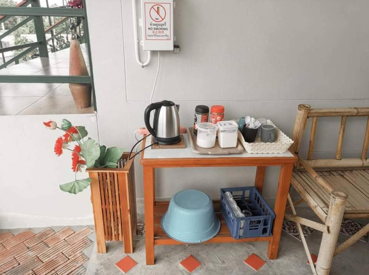 Lejlighed på 18 m² i Ban Luang med 1 værelse og 1 private badeværelser Chom Thong Eksteriør billede