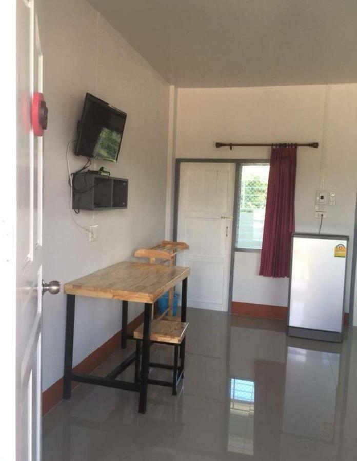 Lejlighed på 18 m² i Ban Luang med 1 værelse og 1 private badeværelser Chom Thong Eksteriør billede